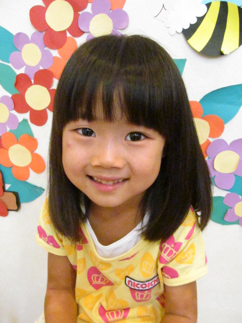 ミディアム 女の子 幼稚園 髪型